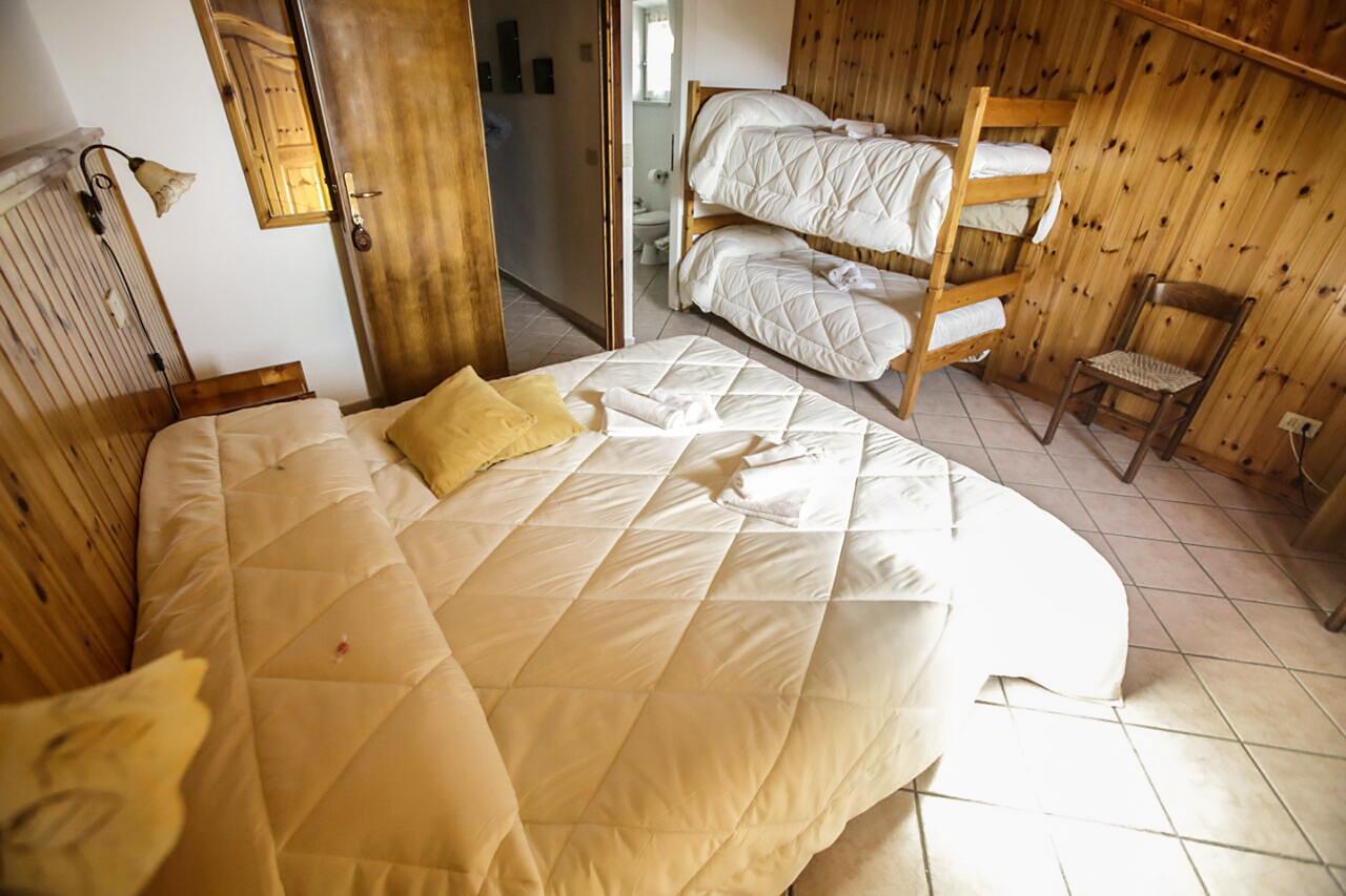 Hotel Valle Del Lupo ペスカッセーロリ エクステリア 写真