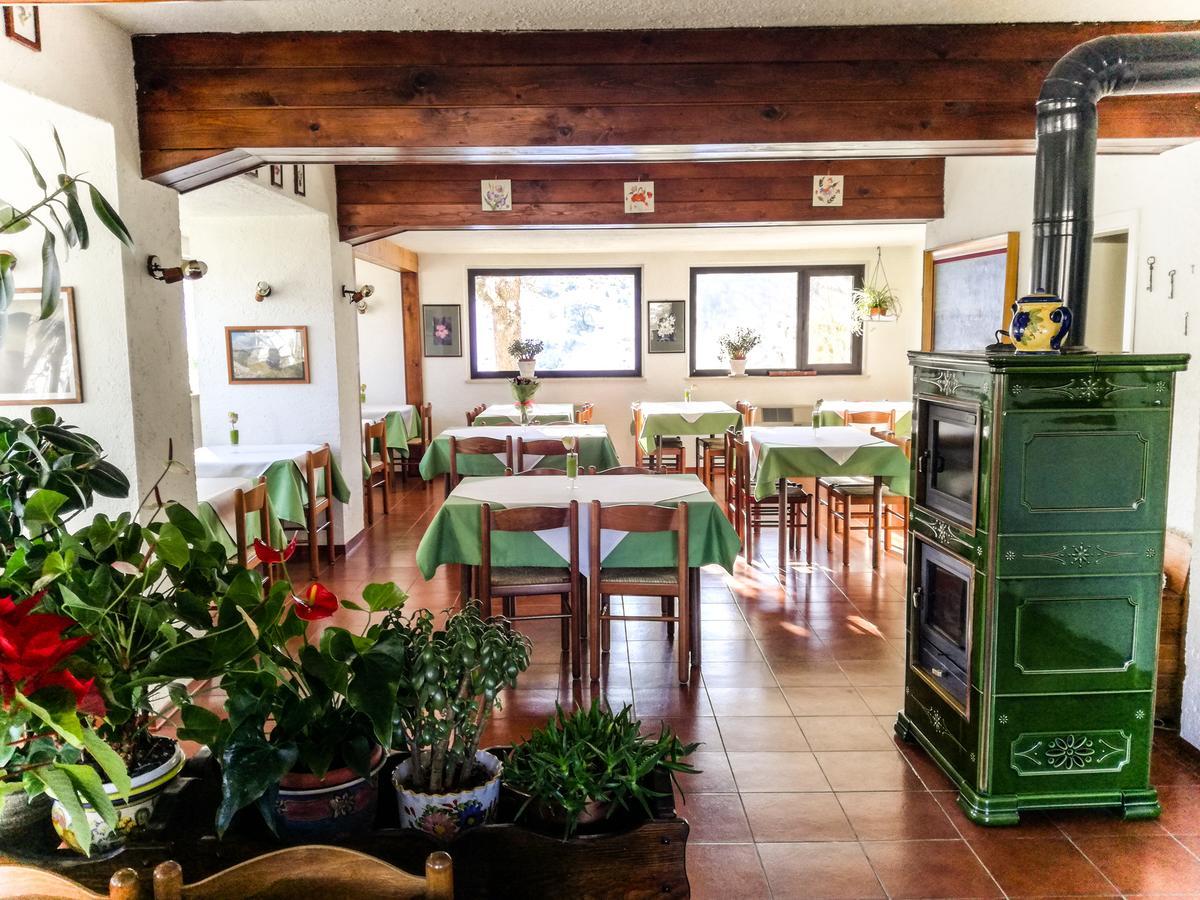 Hotel Valle Del Lupo ペスカッセーロリ エクステリア 写真