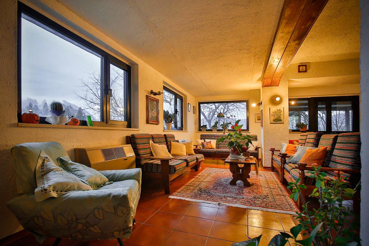 Hotel Valle Del Lupo ペスカッセーロリ エクステリア 写真